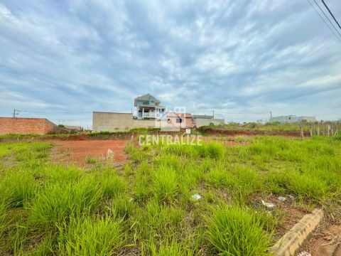 Venda- Terreno Em Cará-cará