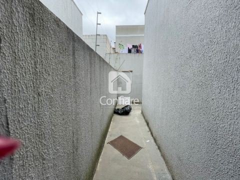 Casa Com 2 Quartos Bairro Contorno