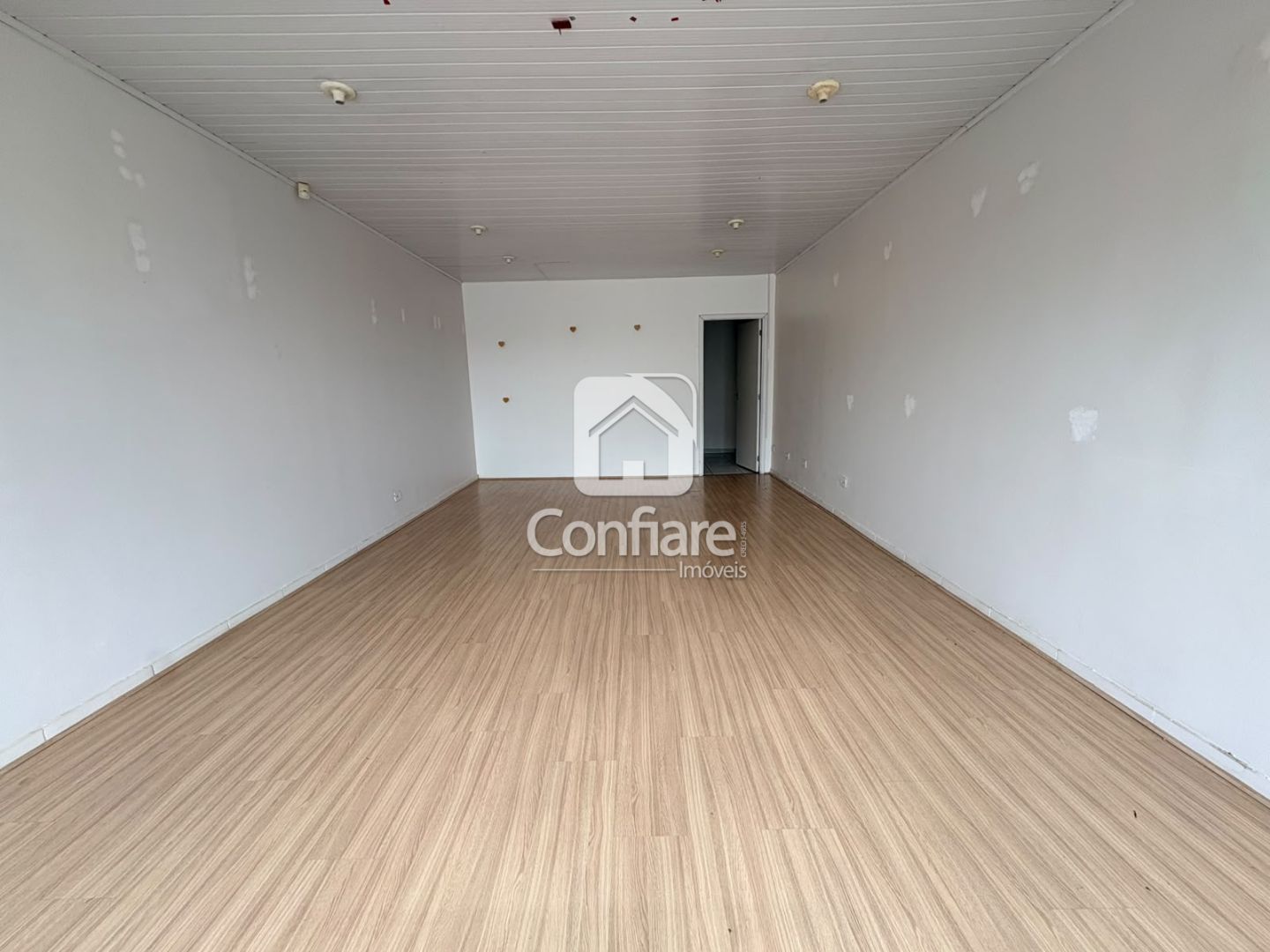 Sala Comercial Térrea De Frente Para A Avenida
