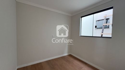 Casa Com Edícula E Churrasqueira