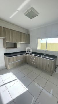 Sobrado Triplex Com ático