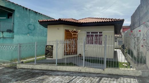 <strong>Casa com Dois Quartos, Vila Rio Branco, Castro - PR</strong>