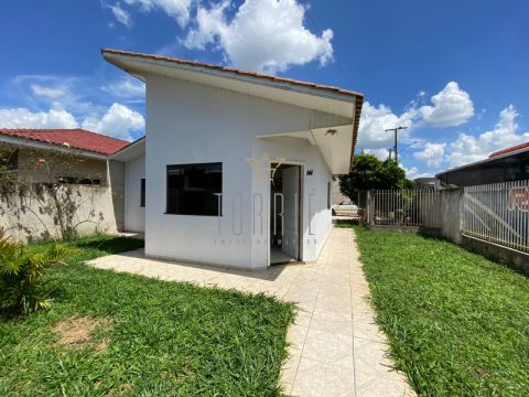 <strong>Casa de Esquina no Jardim Bailly, Castro - PR</strong>