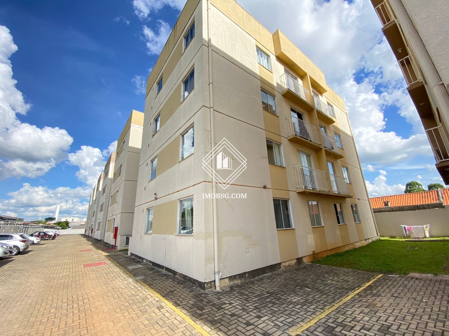<strong>Apartamento no Condomínio Vila Lobos - Uvaranas</strong>