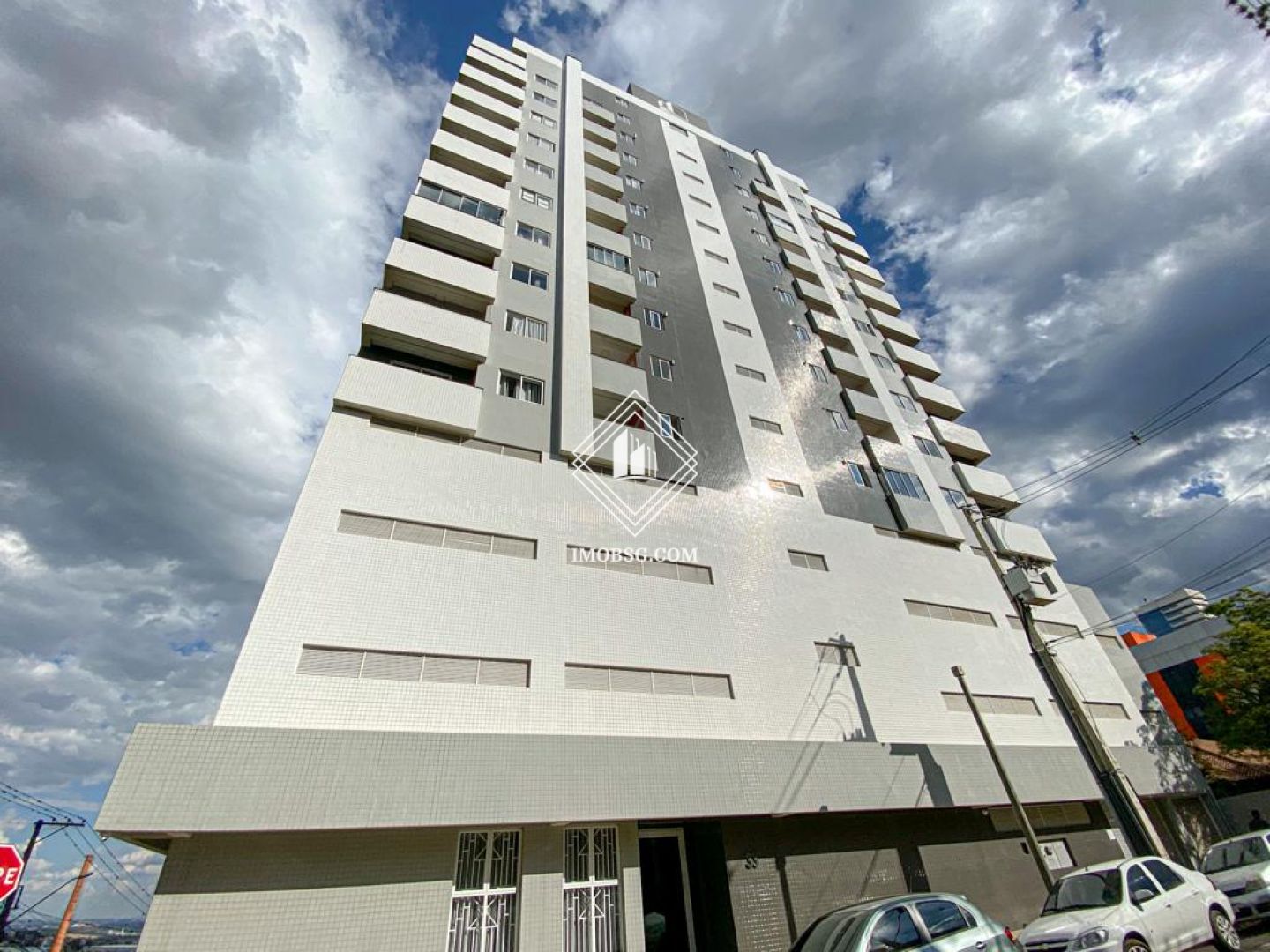 <strong>Apartamento 3QS no Edifício Rio Sena</strong>
