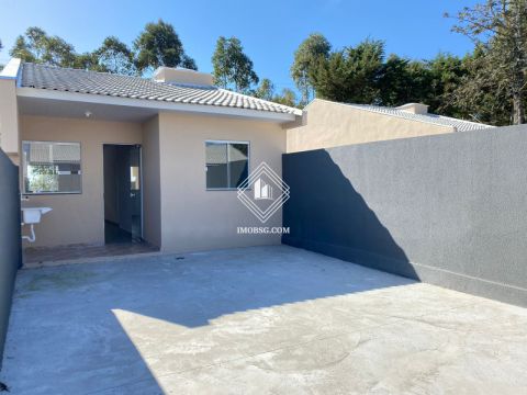 <strong>Casa no Jd. Paraíso - Fundos</strong>