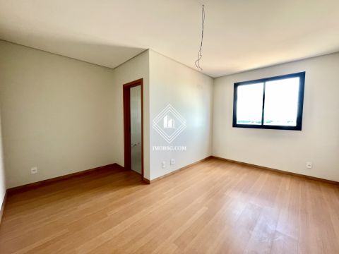 Apartamento No Ed. Piazza Allegra