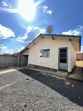 Casa No Lagoa Dourada