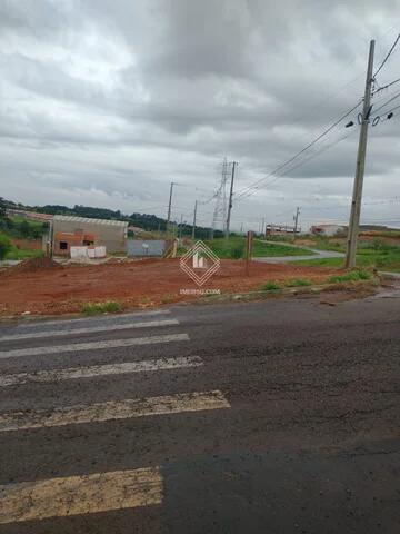 Foto Imóvel - Terreno De Esquina No Terraliz