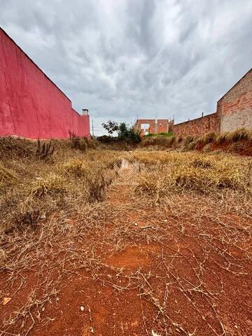 Foto Imóvel - Terreno 300m2 A Venda