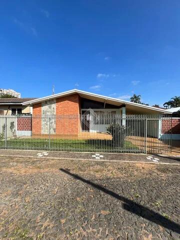 Foto Imóvel - Casa à Venda Com 03 Quartos E Edícula Com Churrasqueira