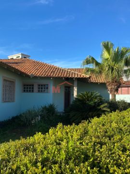 <strong>CASA COM 3 QUARTOS PARA LOCAÇÃO NA RONDA</strong>