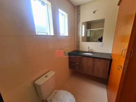 Sobrado Tríplex 3 Quartos (1 Suíte) à Venda Em Estrela