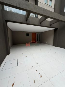 Sobrado Tríplex 3 Quartos (1 Suíte) à Venda Em Estrela