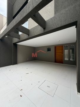 Sobrado Tríplex 3 Quartos (1 Suíte) à Venda Em Estrela