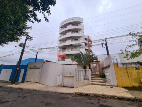 <strong>Apartamento 3 quartos (1 suíte) à venda em Jardim Carvalho</strong>