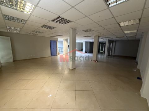 Prédio Comercial Completo No Centro