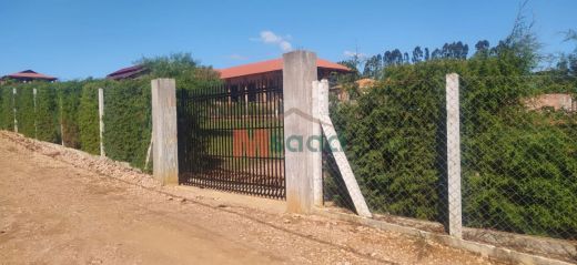 Terreno á Venda No Condomínio Capão Alto