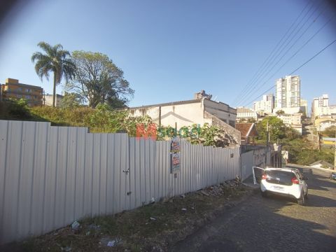 Terreno á Venda No Bairro Centro