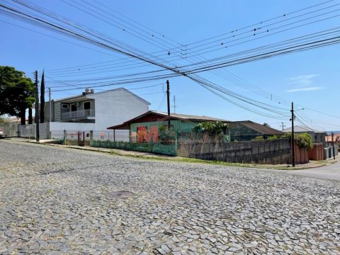 Excelente Terreno     -     Bairro Orfãs