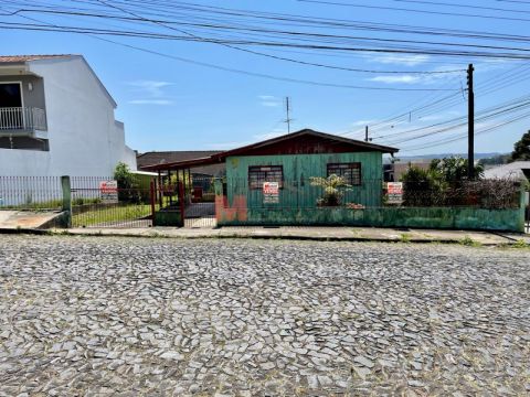 Excelente Terreno     -     Bairro Orfãs