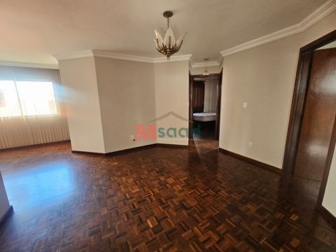 Apartamento 3 Quartos (1 Suíte) à Venda No Centro