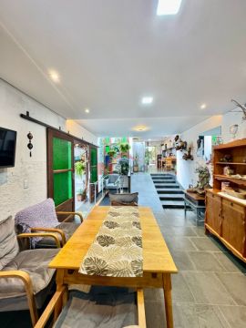 Casa á  Venda Em  Uvaranas