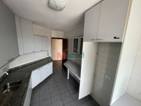 Apartamento Para Venda No Edifício Solimões