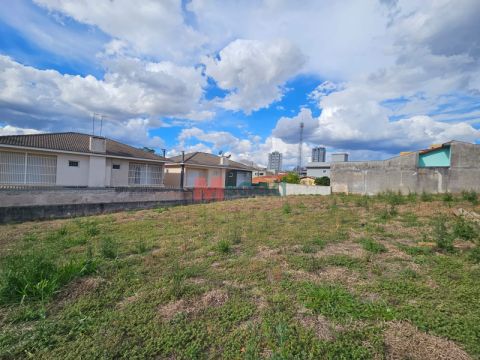 Excelente Terreno Com 742,50 M² à Venda Em órfãs