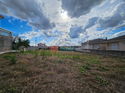 Excelente Terreno Com 742,50 M² à Venda Em órfãs