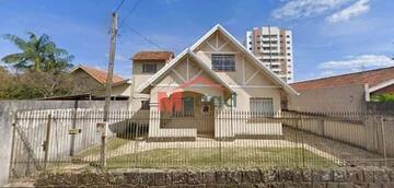 Foto Imóvel - Casa Central Com Piscina E Amplo Terreno