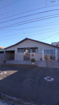 Foto Casa com 3 quartos , e mais uma casa de 2 quartos nos fundos