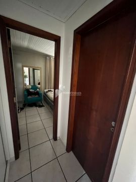 Foto Casa com 5 quartos - UVARANAS