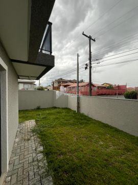 Foto Sobrado de esquina no Bairro Órfãs - Com 3 quartos