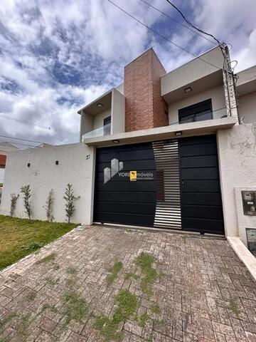 Foto Imóvel - Sobrado De Esquina - Com 3 Quartos (1 Suíte) - Uvaranas
