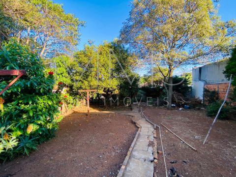 Foto Imóvel - Terreno De 1.645 M² Para Venda