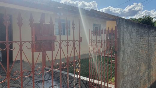 Foto Imóvel - Casa Com 3 Dormitórios à Venda Em Uvaranas