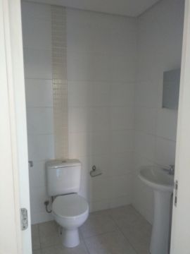 Apartamento Com 03 Dormitórios Na Ronda