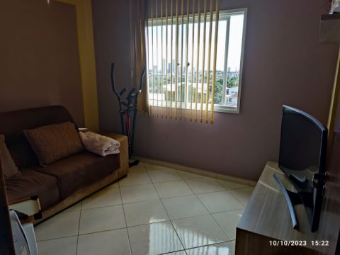 Apartamento Semi Mobiliado Com 2 Dormitórios Em Uvaranas