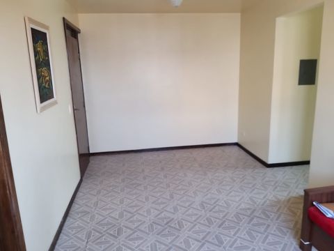 Apartamento Com 03 Dormitórios No Ed.bavaria  Centro