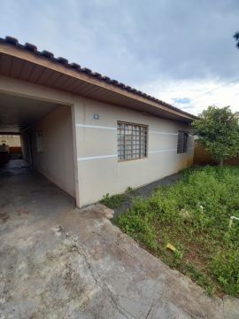 Casa Com 04 Dormitórios Em Uvaranas