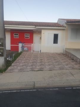 Casa Com 02 Dormitórios No Condomínio Moradas