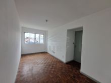 <strong>Apartamento com 02 dormitórios no Centro</strong>