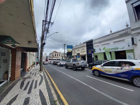 Imóvel Comercial No Centro - Rua Santos Dumont