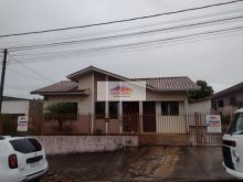 <strong>IMÓVEL COM 2 QUARTOS E TERRENO AMPLO - VILA SANTA CRUZ</strong>