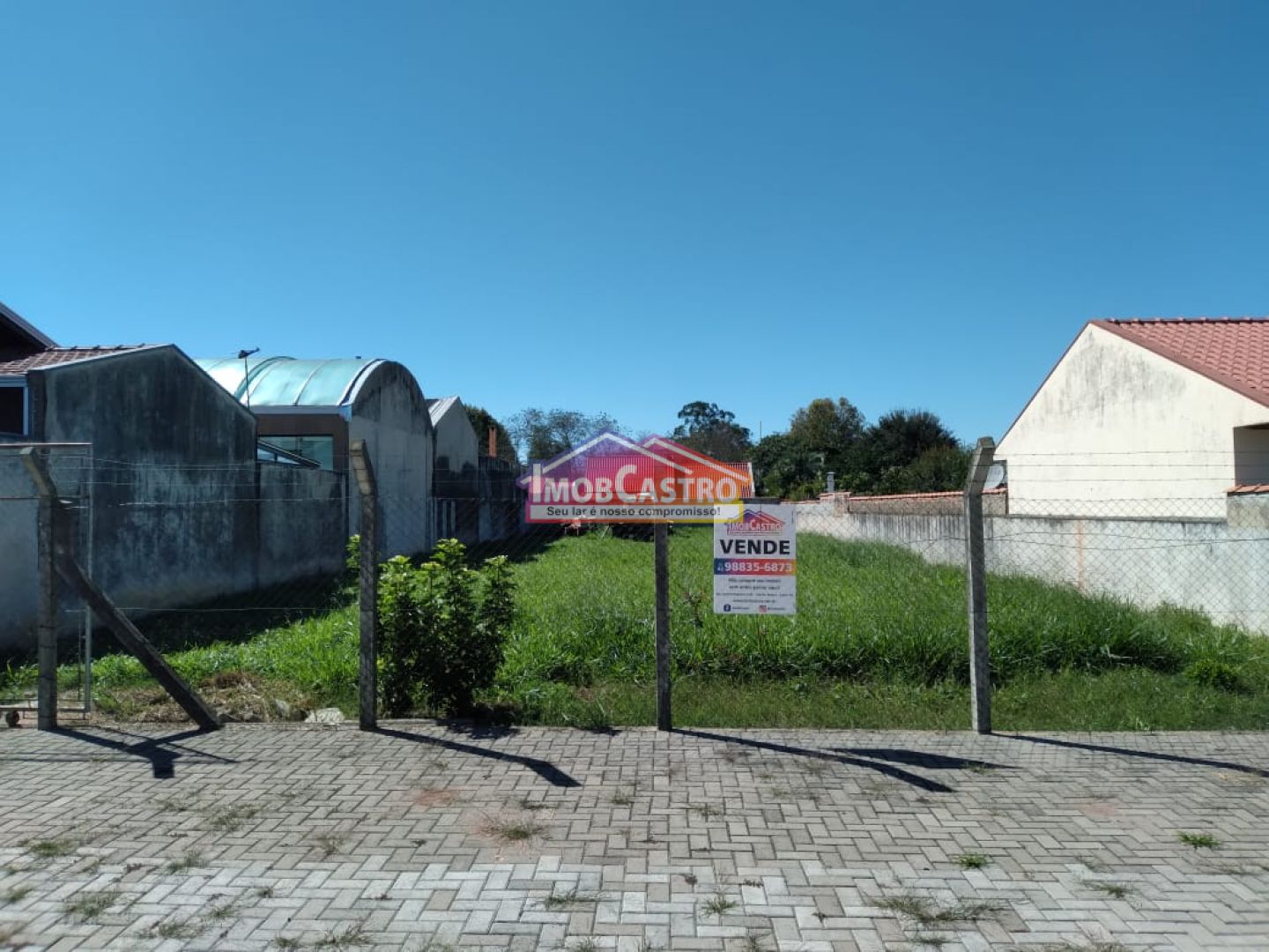 Foto TERRENO COM 300M² À VENDA EM CASTRO - JD DAS NAÇÕES