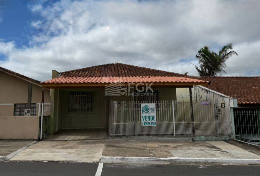 <strong>Casa, Jardim dos Bancários, Castro/PR</strong>