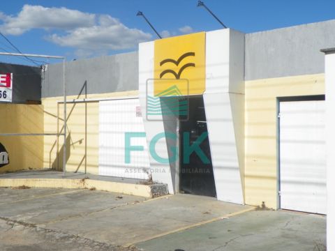 <strong>Comercial, Vila Rio Branco, Castro/PR</strong>