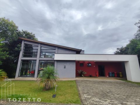 <strong>Sobrado à Venda no Condomínio Residencial EOS Mirante</strong>