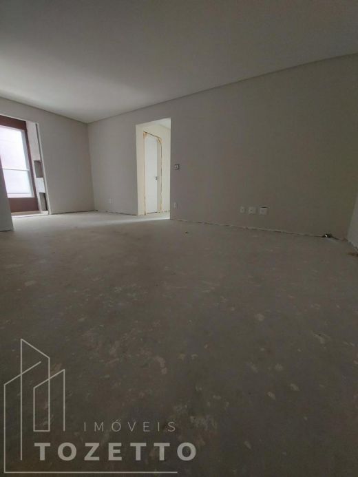 Apartamento à Venda No Centro Da Cidade E Com Suíte